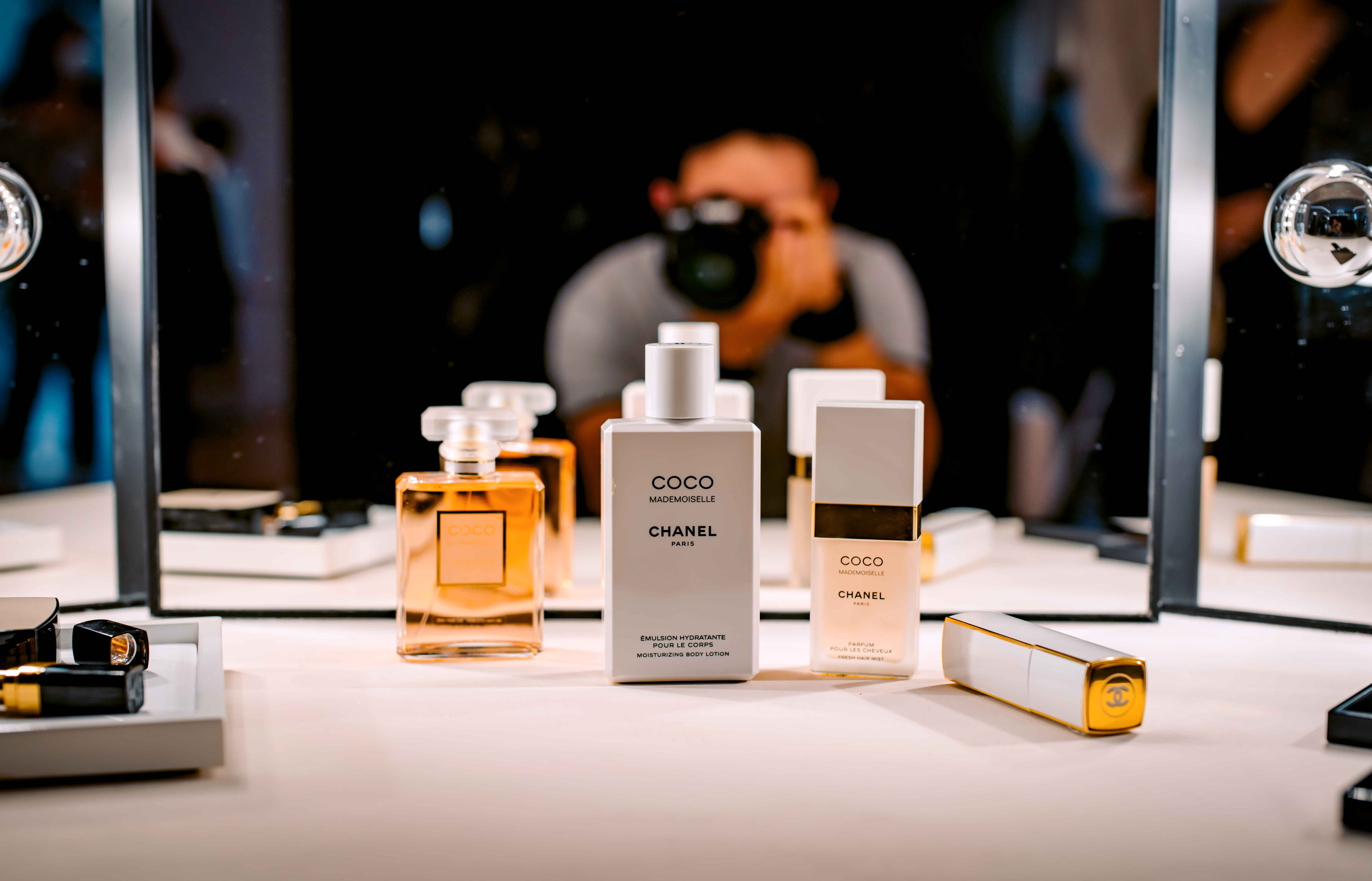 闲逛魔都美术馆,观看香奈儿香水展