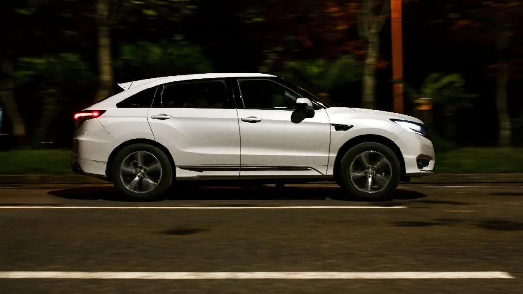 鏈敯ur-v2018椹鹃┒鎰熷彈,鏈敯urv1.5t鍔ㄥ姏璇勬祴