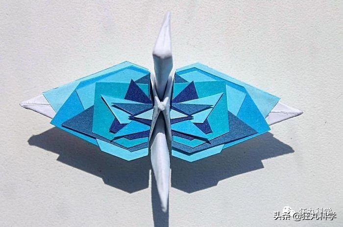 10种纸鹤折法,一天折50个千纸鹤