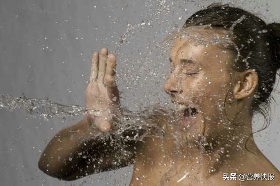 女人月经期间注意不吃什么,女性月经期间注意不要做的四件事