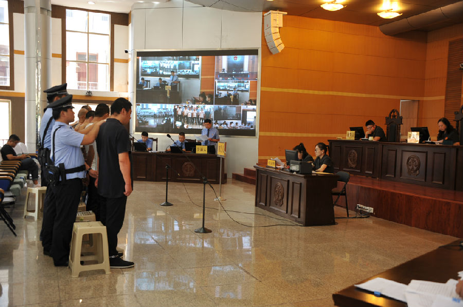 开赌博盘给朋友玩被抓判几年,开赌博平台被抓每天进账上千万