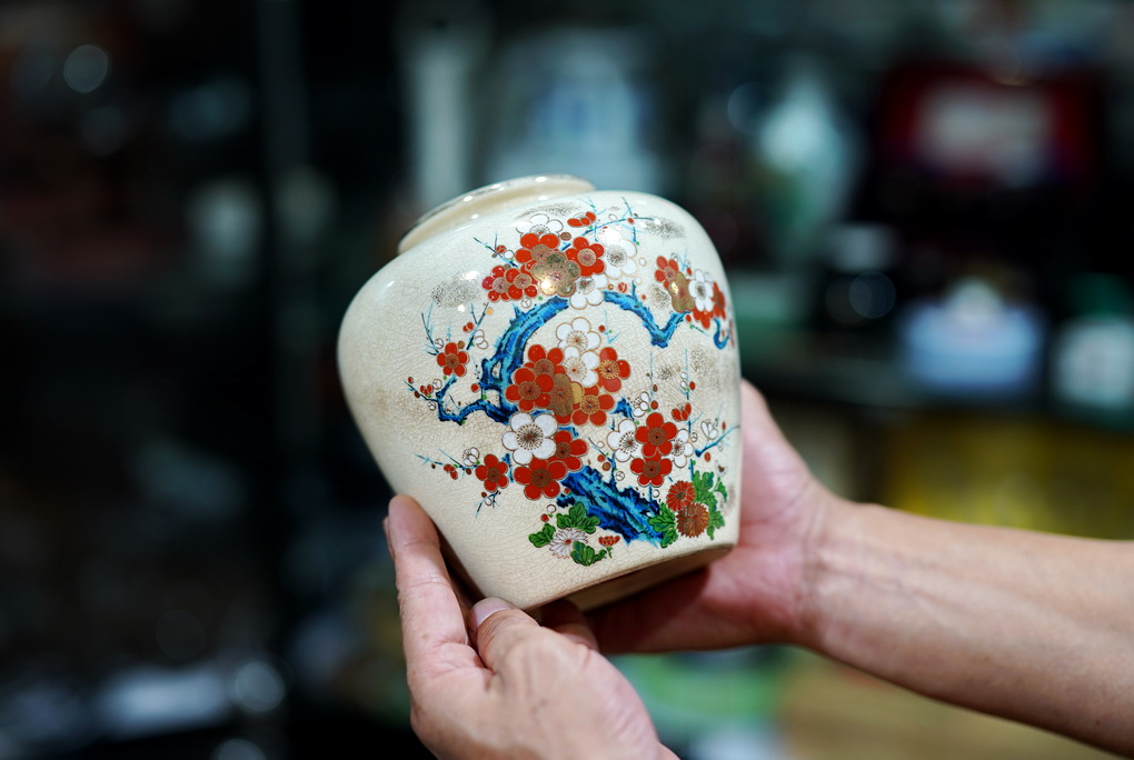 一篇10万+的文章，引出众人询问：你那卖日本瓷的朋友都有啥？