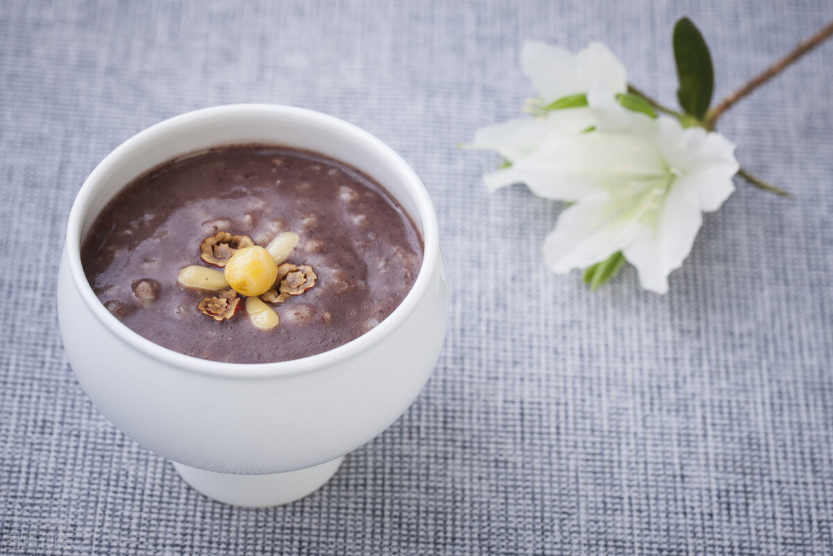 产后下奶最佳时间及食谱,教你一个产后下奶食谱小方法