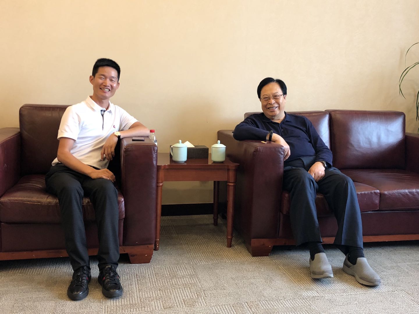 肖杰靠什么赚钱,肖杰是什么的创始人