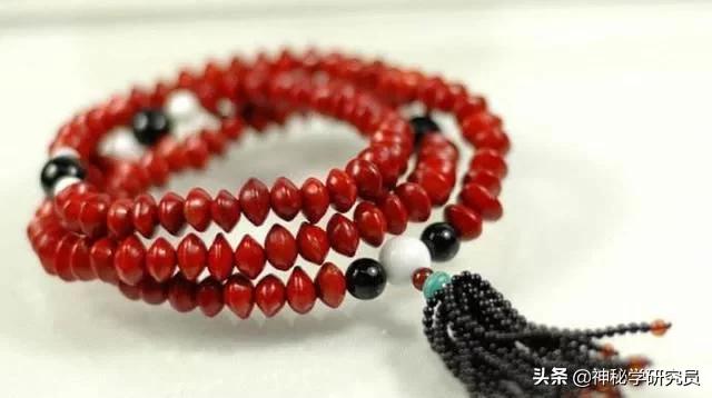 星月菩提手串用戴手套盘吗,盘星月菩提手串的正确手法