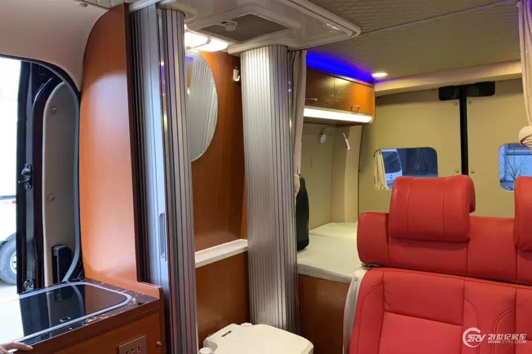 高度2.8米以下4座房车最新款,福田4座房车价格