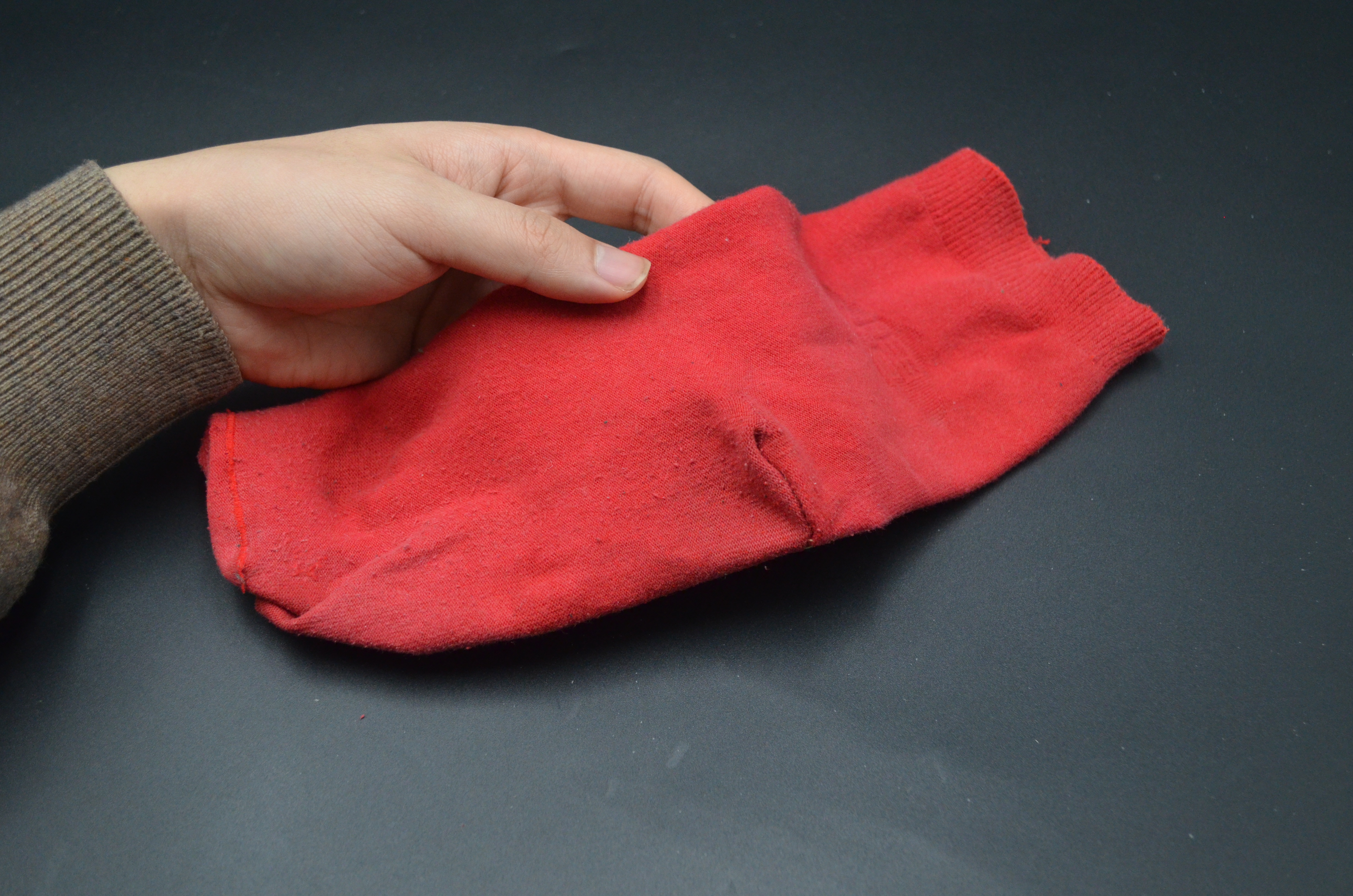 袜子破洞巧妙修补方法生活小妙招,防止袜子破洞小妙招