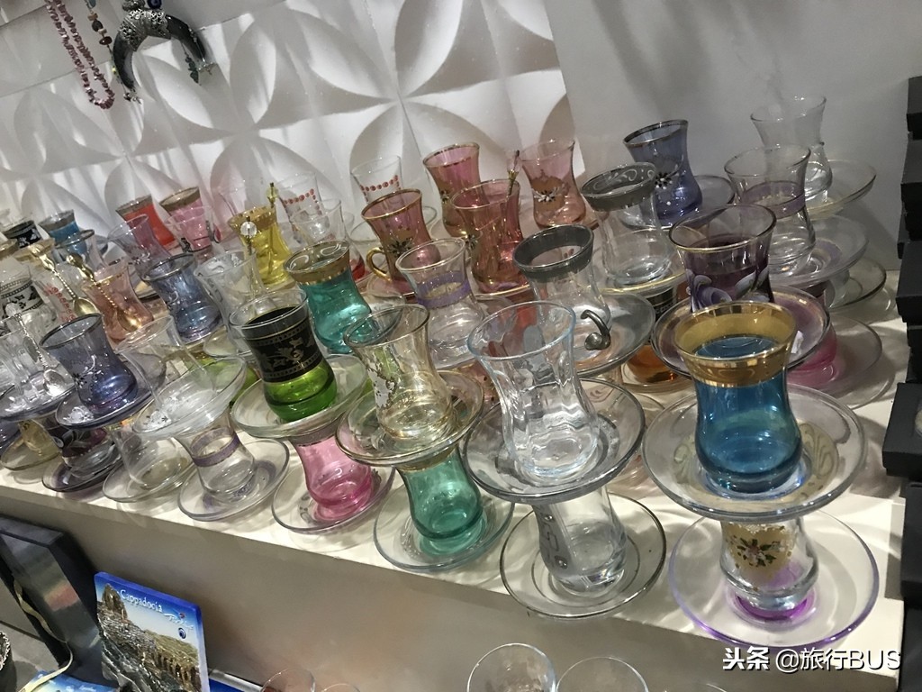 「土耳其」必买伴手礼（蓝眼睛、玫瑰精油、香料等……