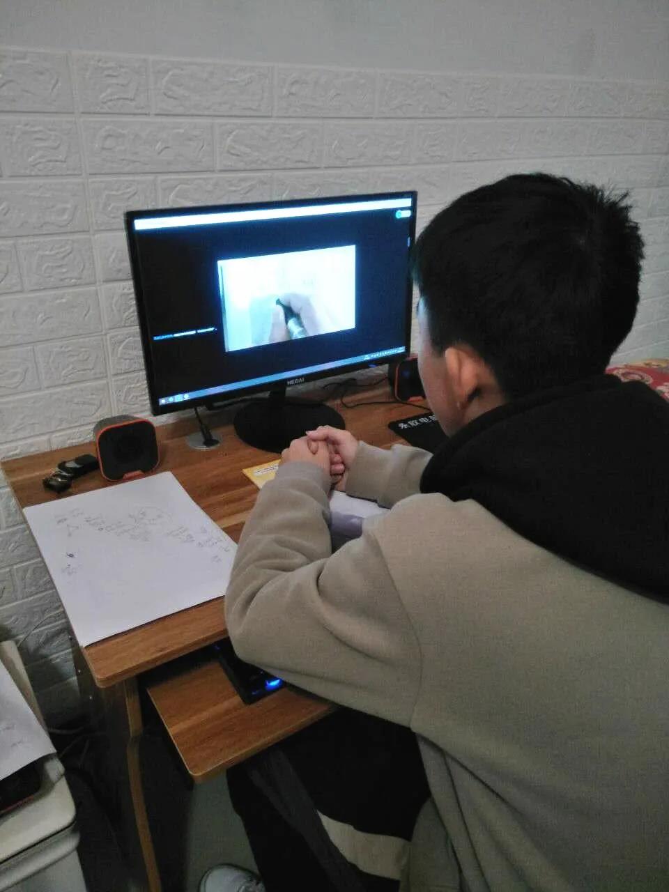 中小学生网络开课,新津中学网课