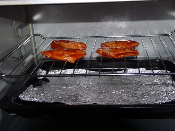 奥尔良烤翅做法怎么表皮发亮,奥尔良烤翅轻松在家做价格