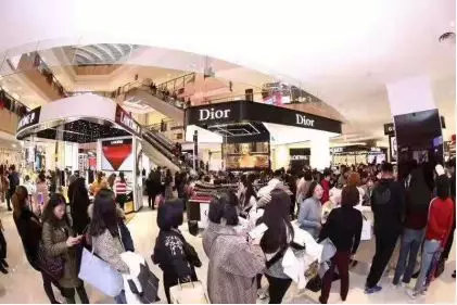 青岛海信广场闭店视频,青岛海信闭店答谢