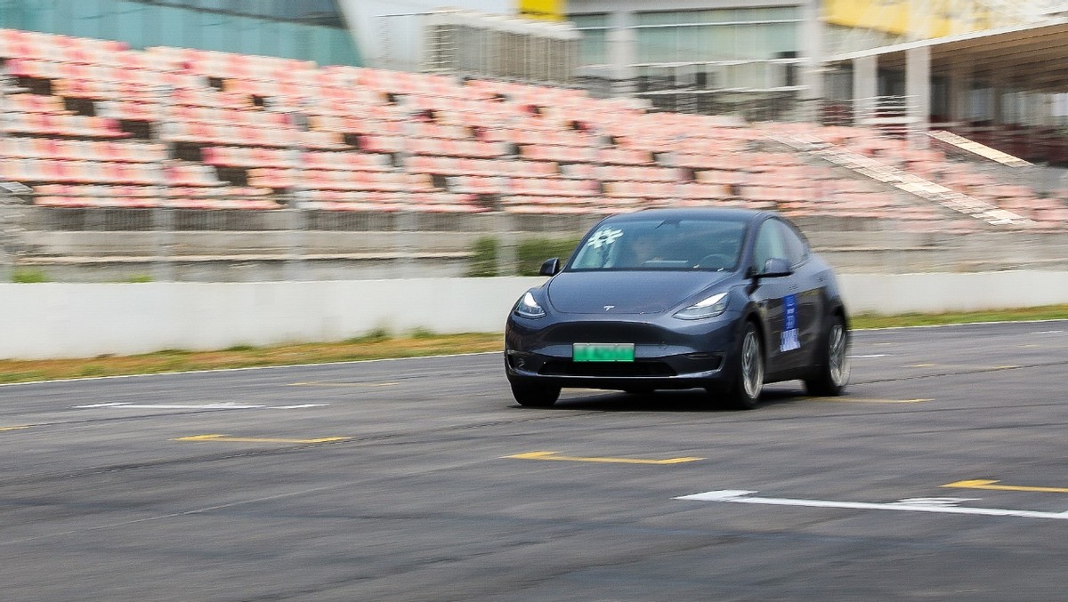 特斯拉model3p金港赛道圈速,金港特斯拉