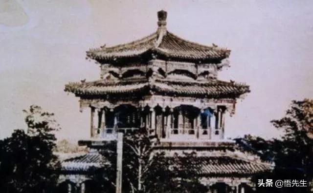 霍金年轻时帅气的照片,霍金年轻时帅照