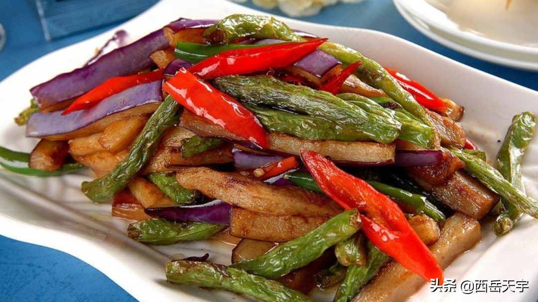 凉拌豆角肉丝炒面家常做法,豆角炒面配什么菜好吃