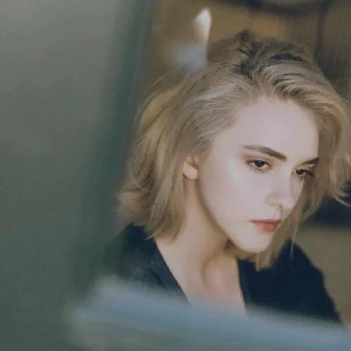 我被财神撞了一下腰男声完整版,我被撞了一下腰纯音乐