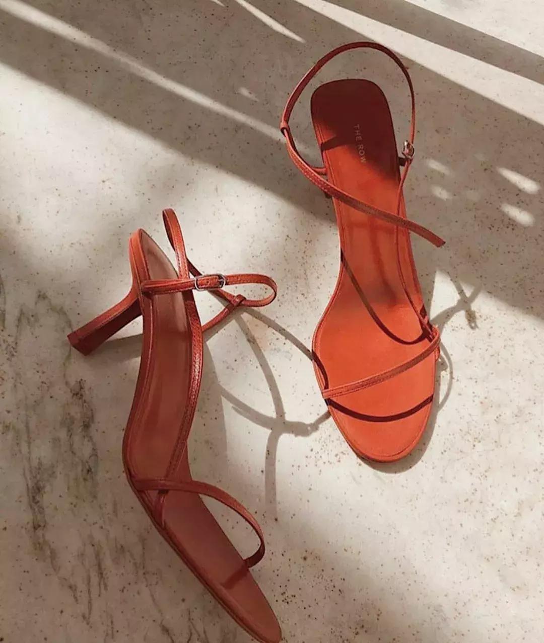 无论爆款还是小众，有这份凉鞋清单就够了