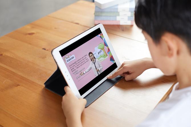 专家表示:没必要给孩子报英语兴趣班,没用,还不如多看看这类书