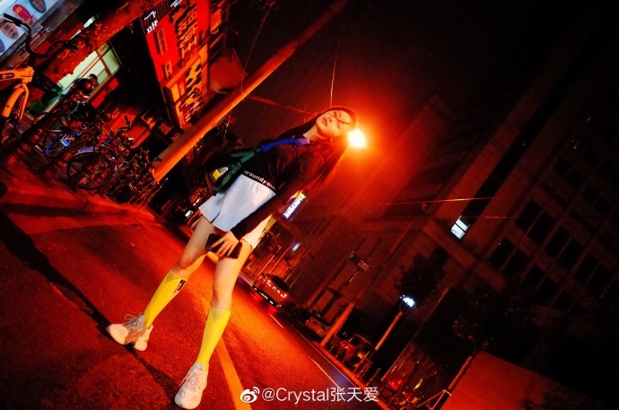 张天爱变身视频完整版,张天爱光腿神器