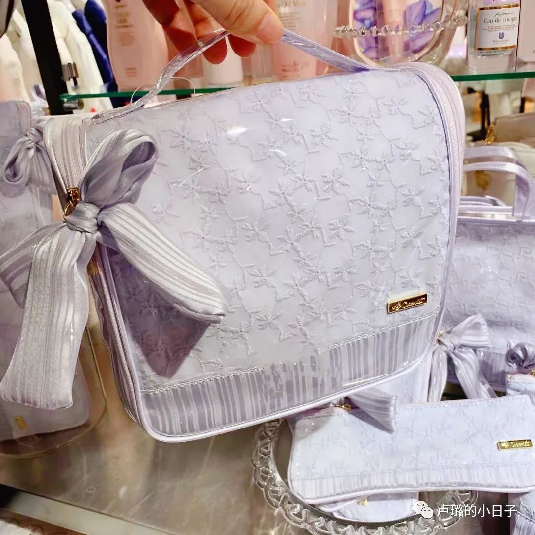 什么牌子的化妆包比较好看,化妆包到底有多好看