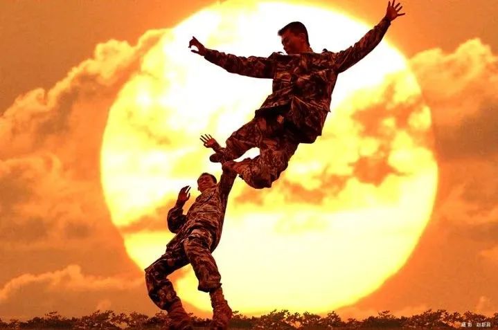 段奕宏王宝强士兵突击经典台词,段奕宏和王宝强士兵突击高燃混剪