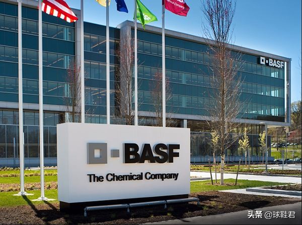 既是青梅竹马又是死对头,阿迪达斯和彪马还有这样的故事