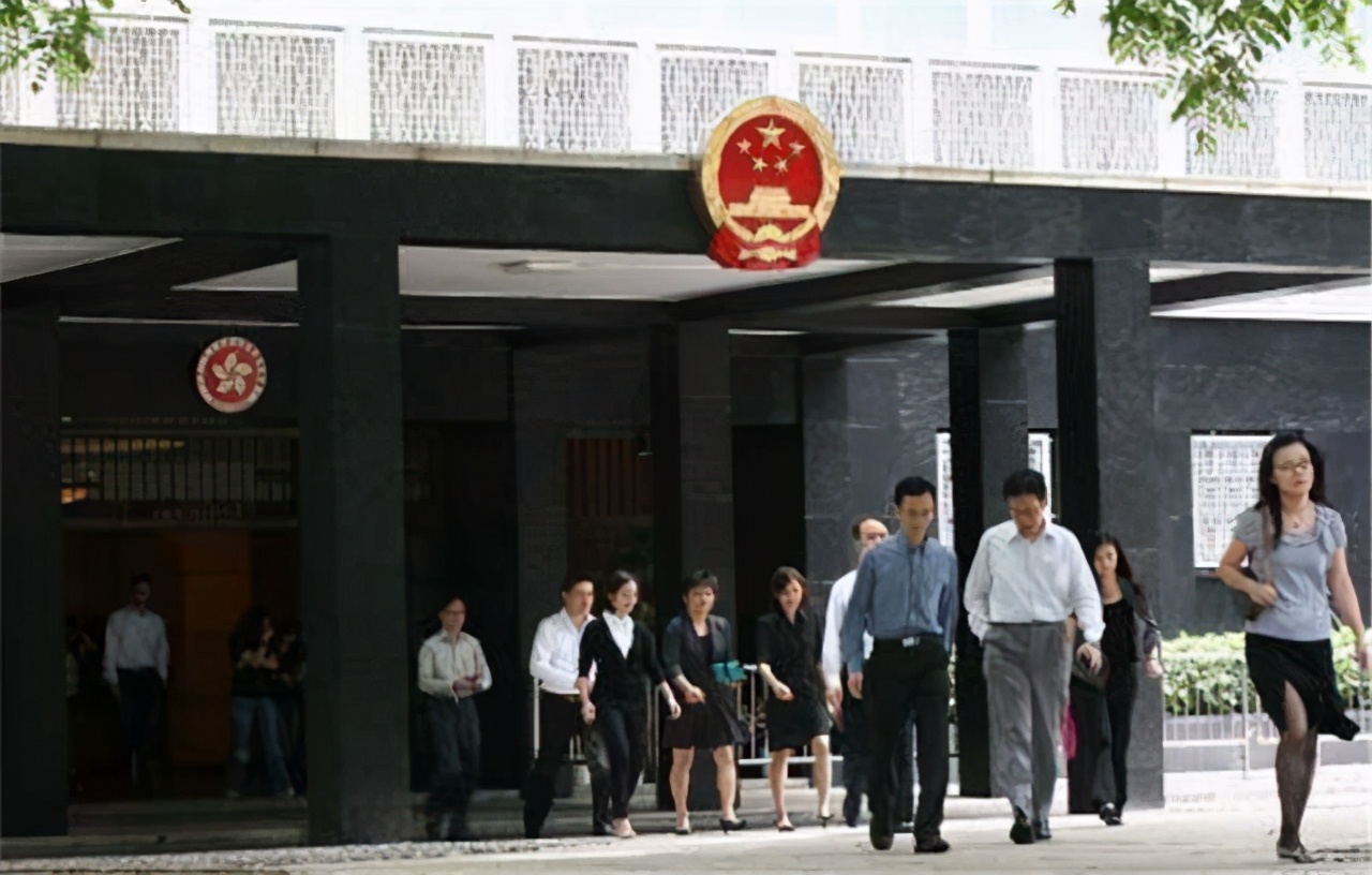 澳门荷官:这行没有年轻人,每天“见证”一夜暴富和倾家荡产