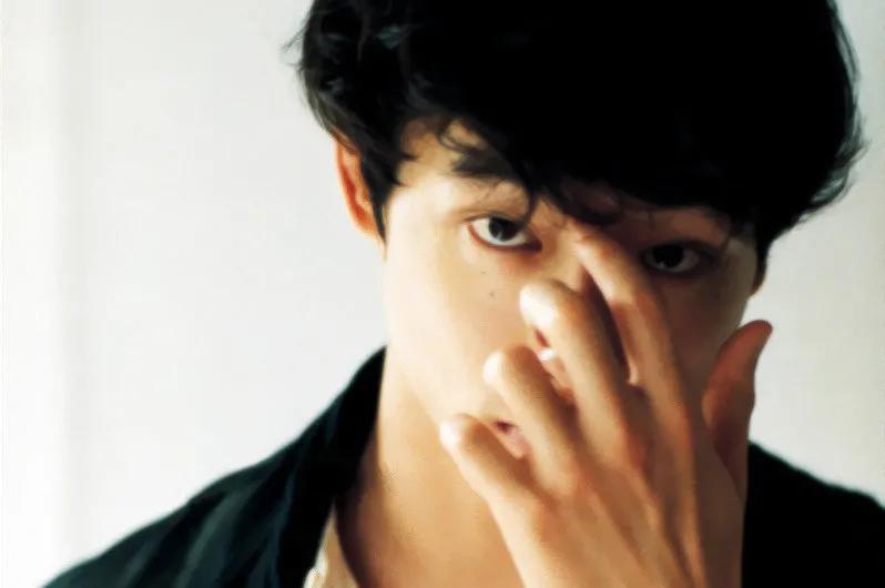 回避型人格总是喜欢冷暴力,高冷性格怎么解决