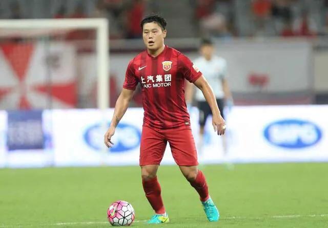 国足身材跟游泳队身材,国足身材好不好