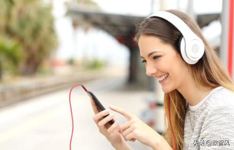 手机调音量出现两个音量怎么调,红米手机音量小一招教你放大音量