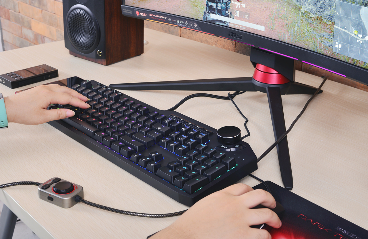 哪款生存类游戏不氪金也很好玩,什么生存类游戏最好玩吃鸡类的