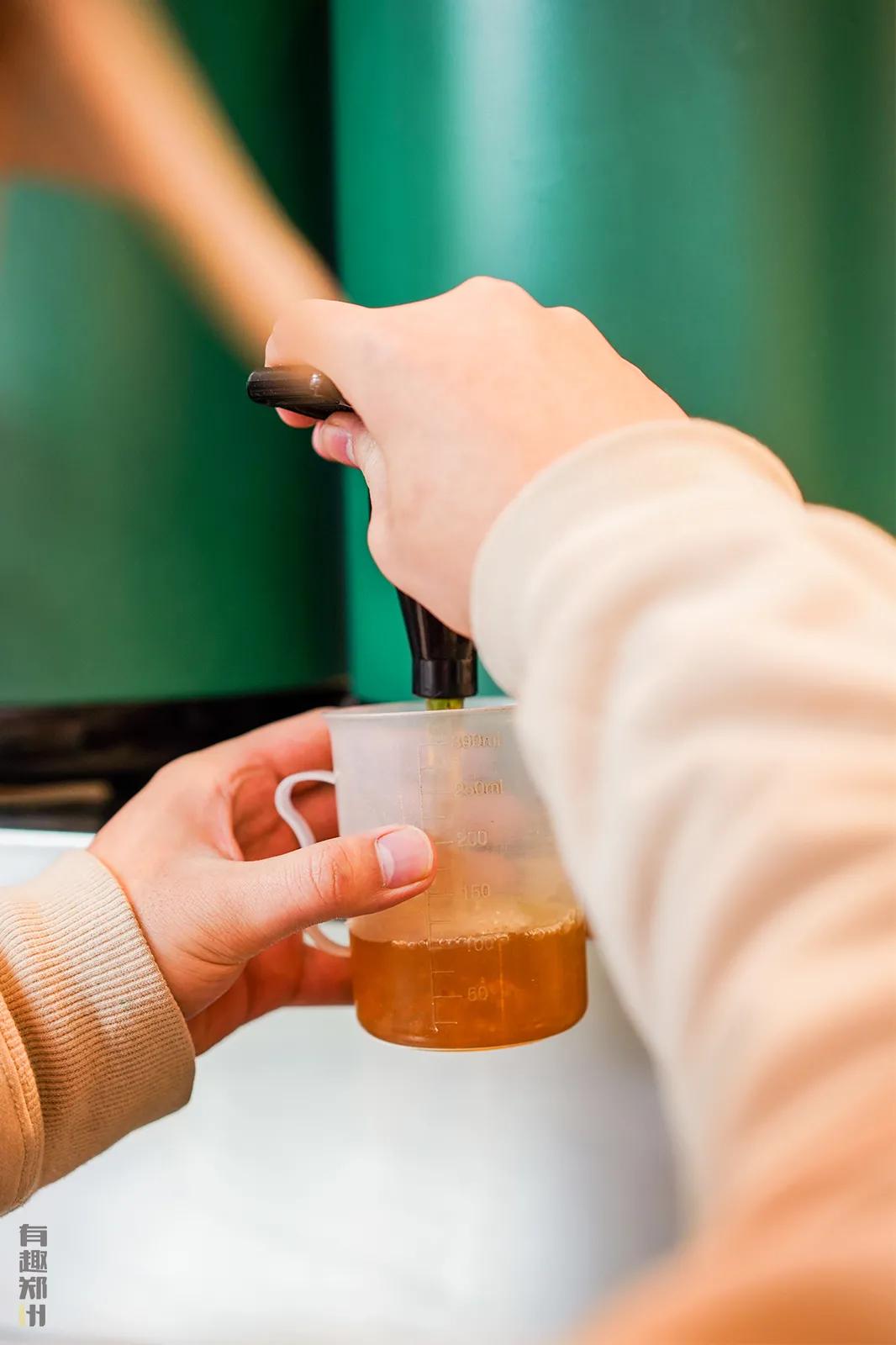 逛陈砦花卉,逛完街来杯温暖的奶茶