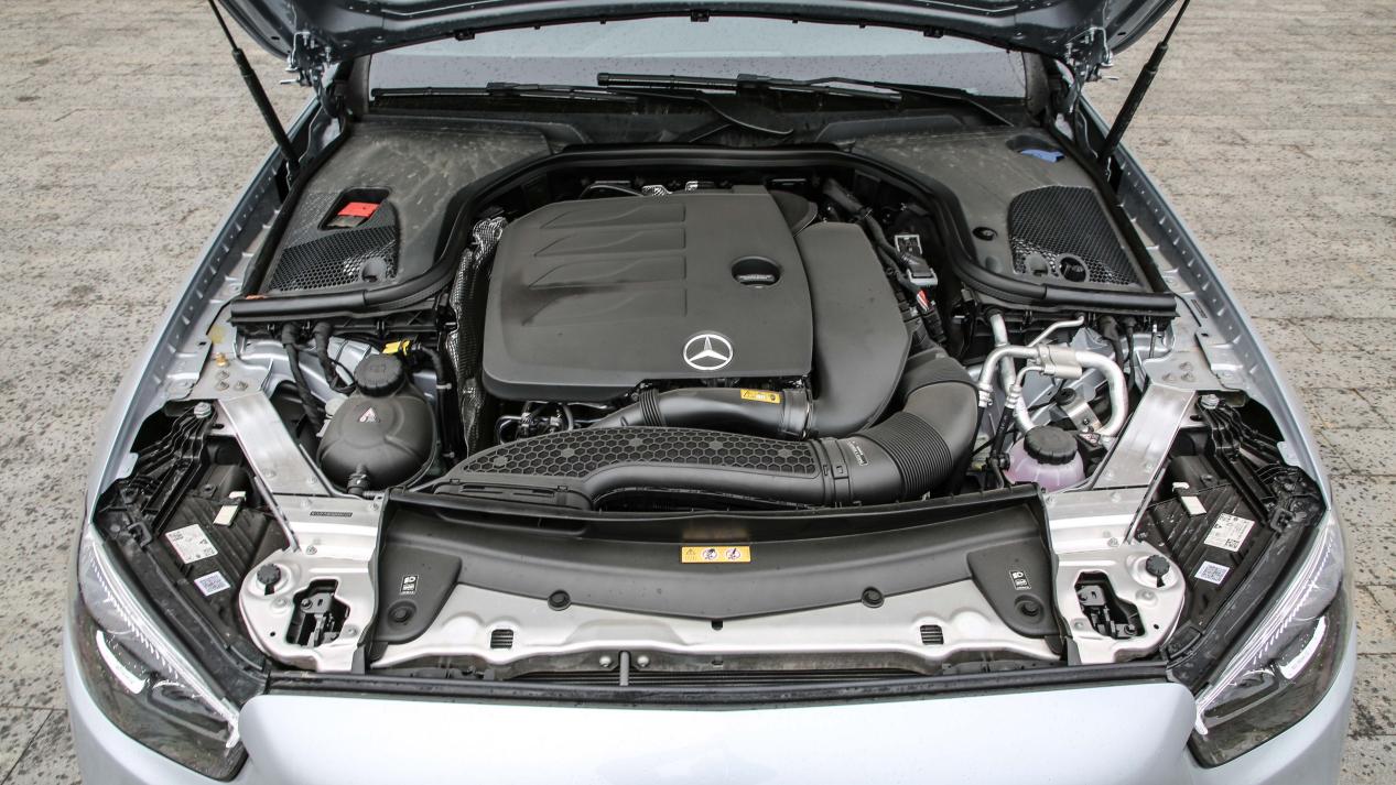 牛x摩托车评测,奔驰e260l2024款最新款动力试驾