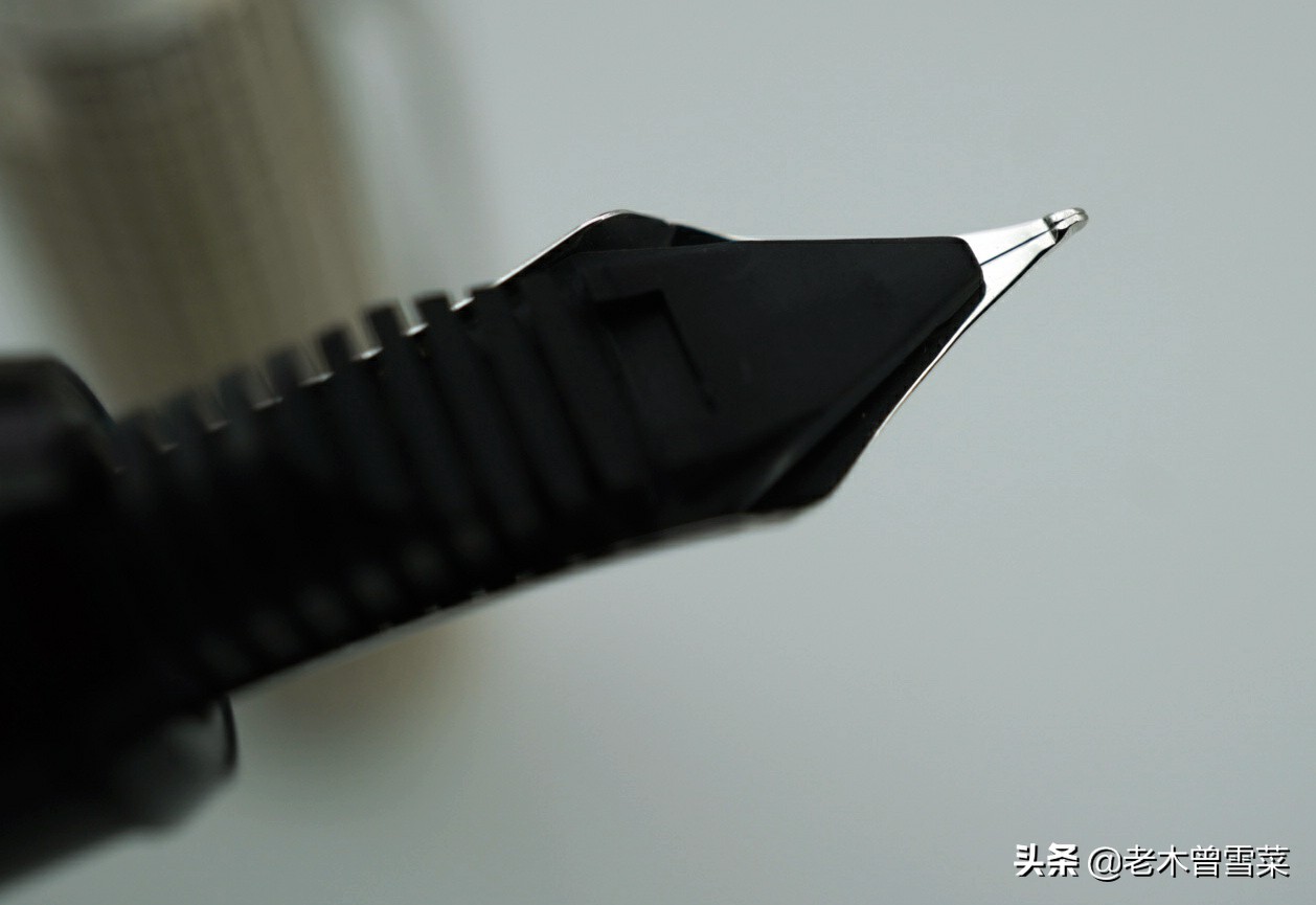 1910-1949年发行的钢笔,英雄钢笔90周年纪念款金色18k