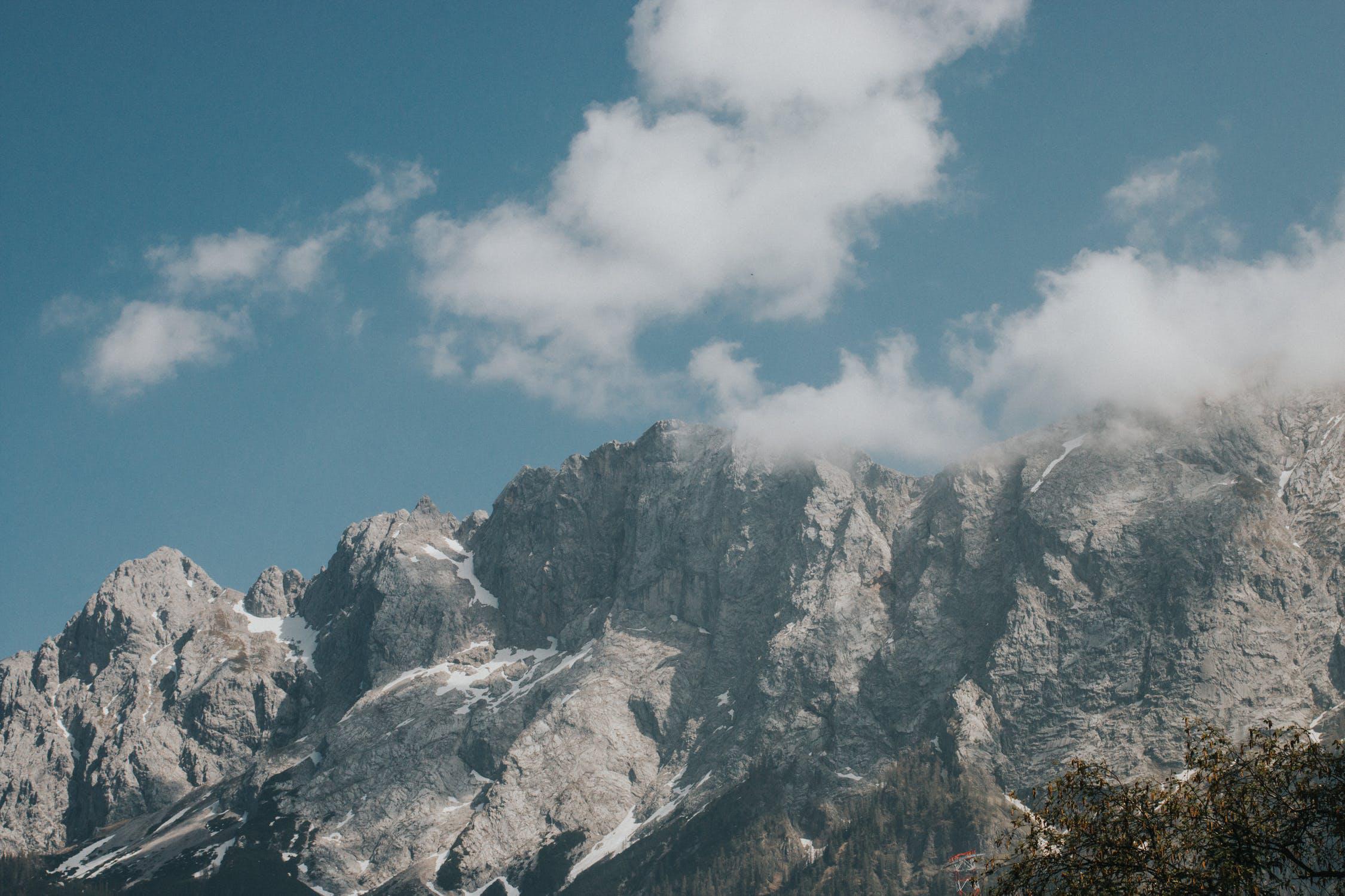 自媒体账号流量提升方法,玩转自媒体轻松解决流量难题图文