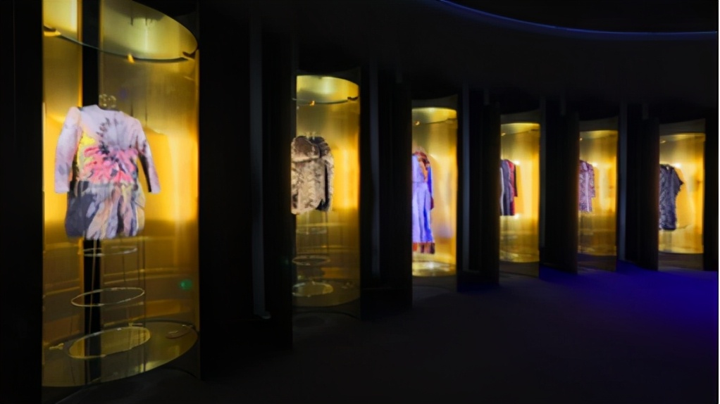 芬迪品牌故事,芬迪背后的故事有哪些