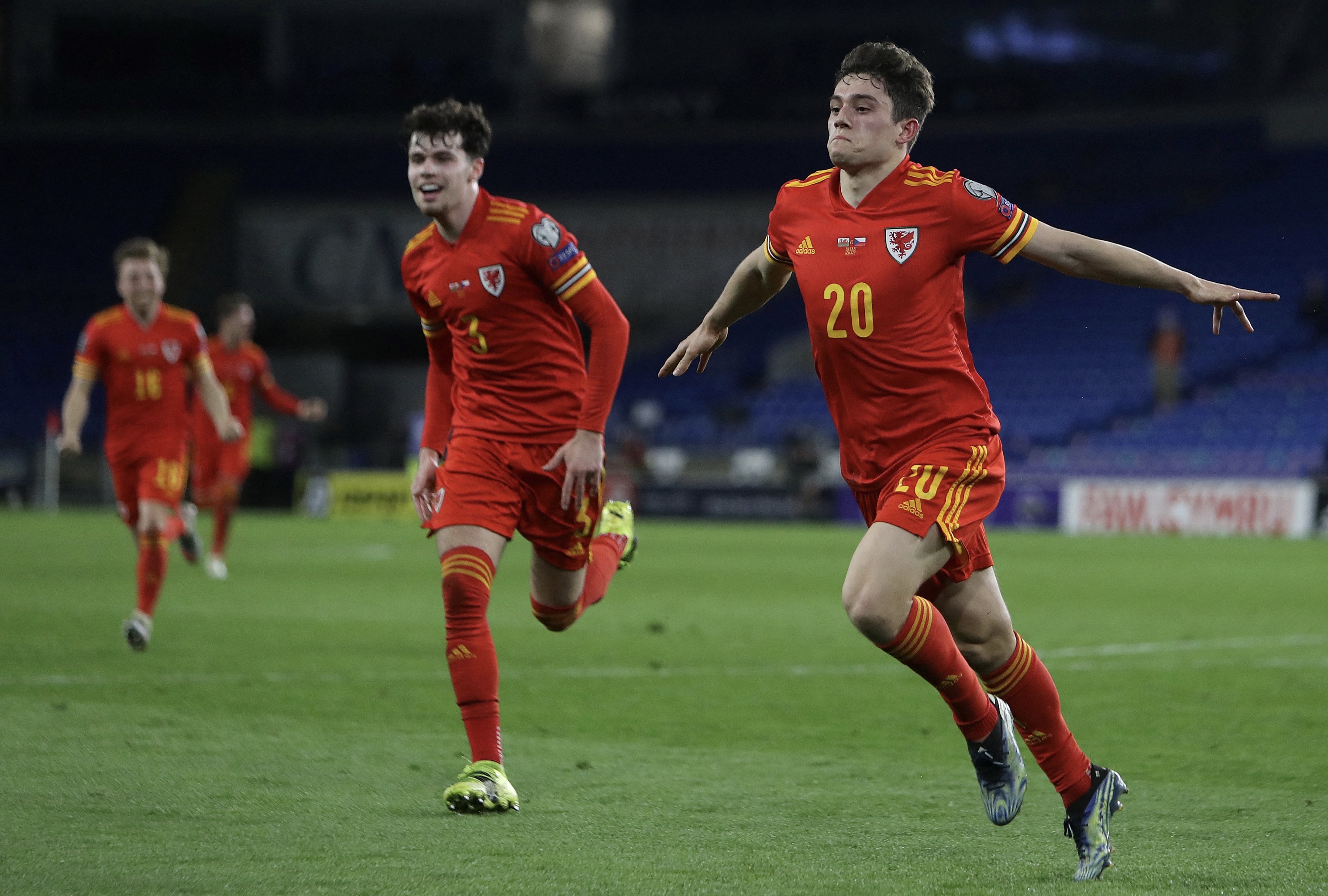 威尔士2-1克罗地亚贝尔,贝尔世预赛任意球