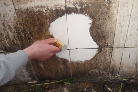 瓷砖好脏用什么清洗最好,瓷砖清洁小妙招瓷砖生锈怎么办