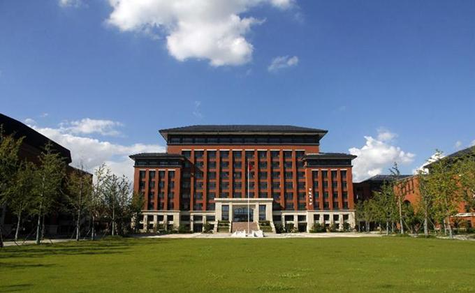 慈溪哪个高中面积最大,慈溪重点高中有哪几个