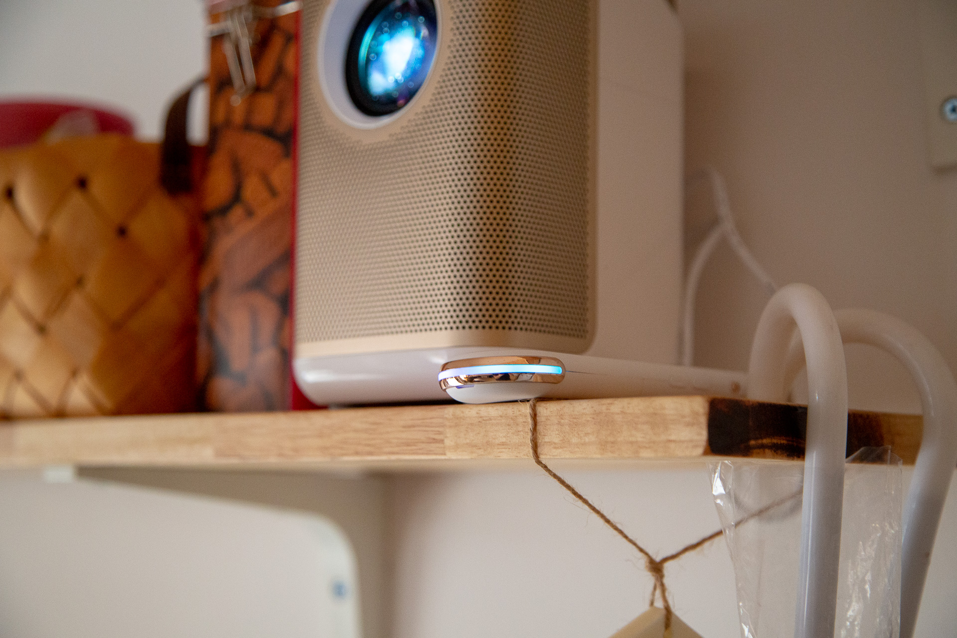 千元以下的投影仪值得买吗？1199元的知麻影院电视DIVAPro分享