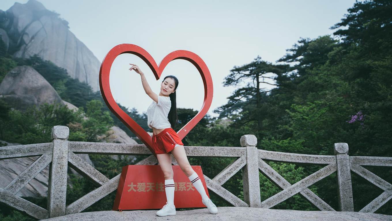 安徽天柱山有哪些好玩的景点推荐,安徽天柱山附近还有什么山