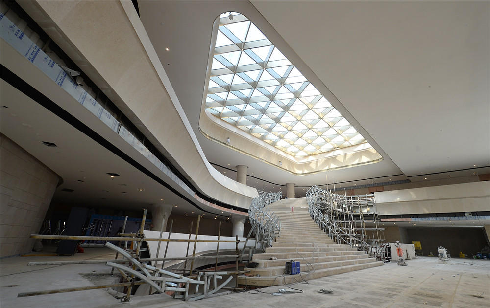 鍑ゅ嚢灞遍煶涔愬巺,鍑ゅ嚢灞辨垚閮戒氦鍝嶄箰鍥㈤煶涔愬巺