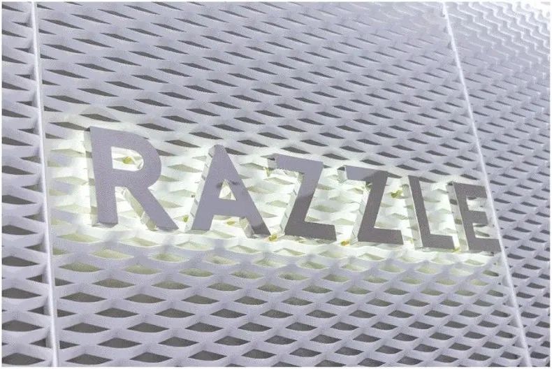 地素razzle深圳男装,地素时尚入股运动潮牌