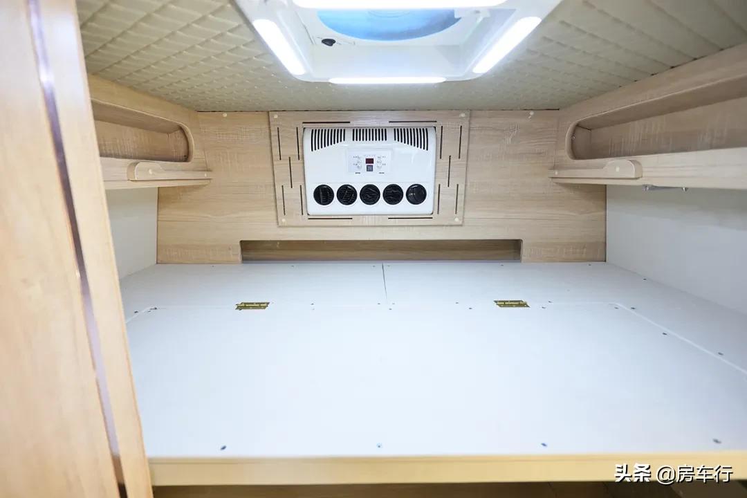 房车价格5-10万元低顶b型房车,房车大全20-30万的c型高档房车