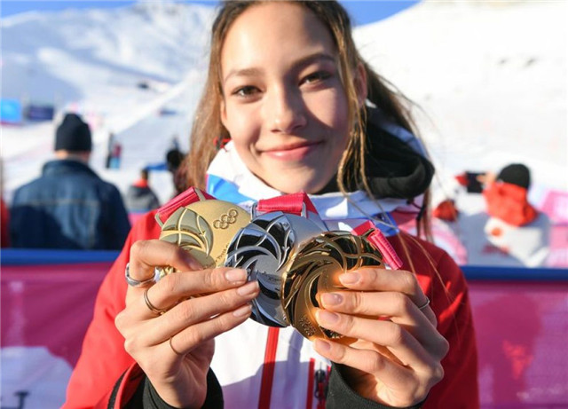 16岁女子加入中国国籍,16岁少女放弃美籍想加入中国籍