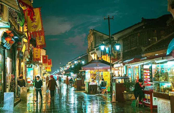 旅游美食文化街区推荐,最美古镇美食一条街