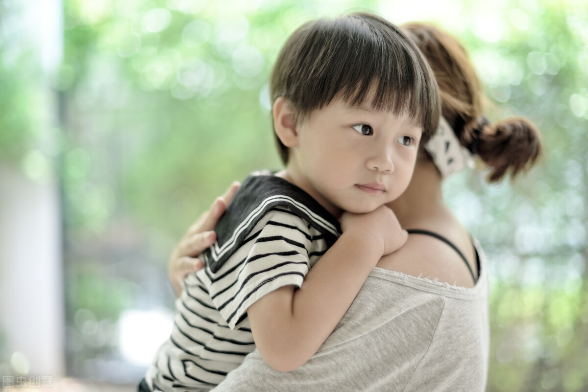 孩子威胁不和别的小朋友玩怎么办,孩子被其他小朋友打怎么办