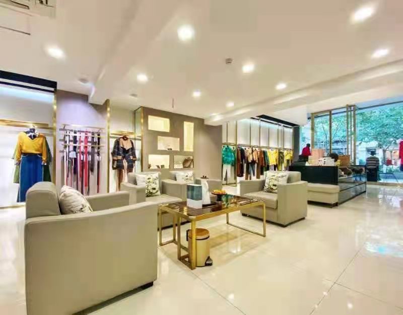 淡雅而高贵简单而干练气质出彩玛丝恩迪为你量身定做