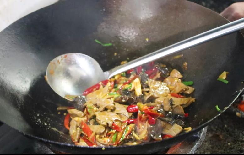 猪肝怎样做滑嫩,猪肝怎么做好吃又嫩无腥味