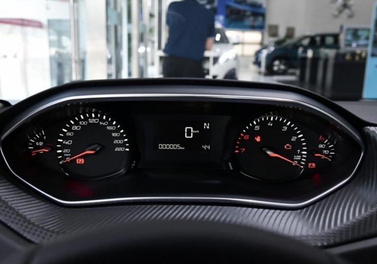 标致308现在值得购买吗,标致308有什么优缺点