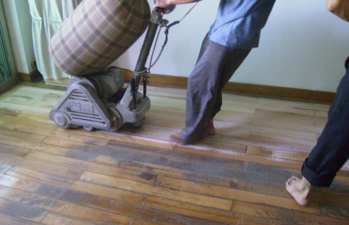 二手房地板怎么翻新最省钱,二手房瓷砖地板翻新最简单方法